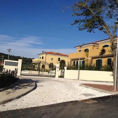 Apartament Skyline *